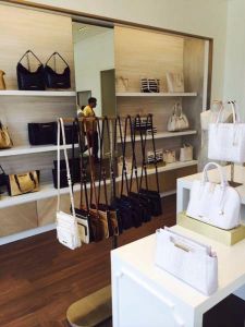 Brahmin - The Summit Brahmin - The Summit
